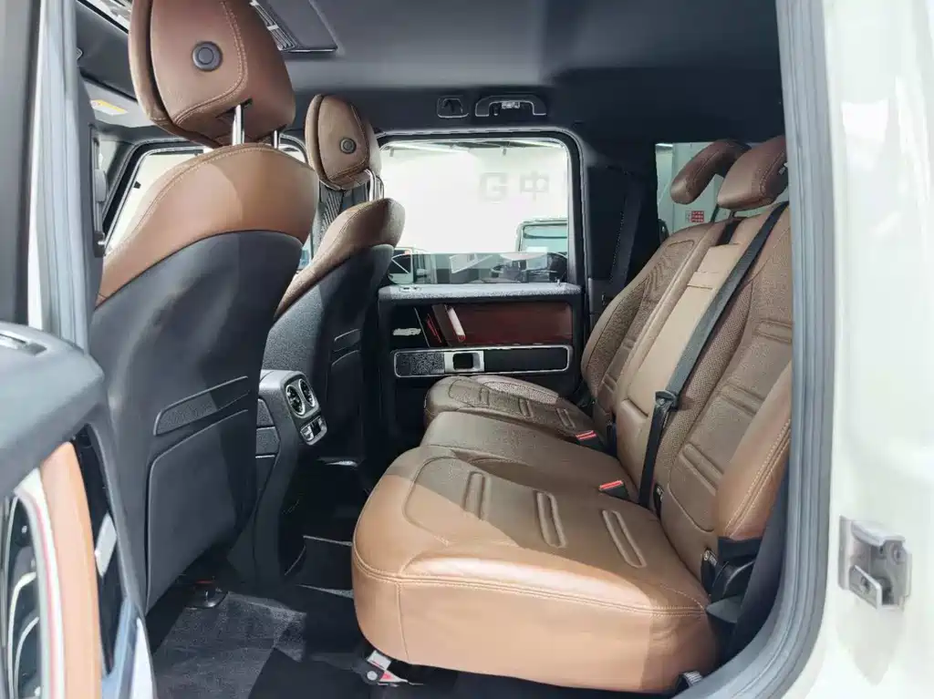 Mercedes-Benz G-Class — миниатюра 13