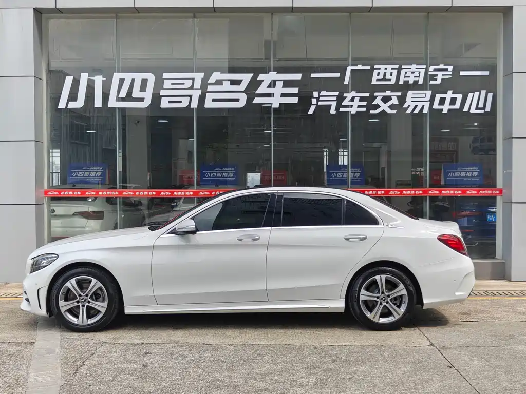 Mercedes-Benz C-Class — миниатюра 5