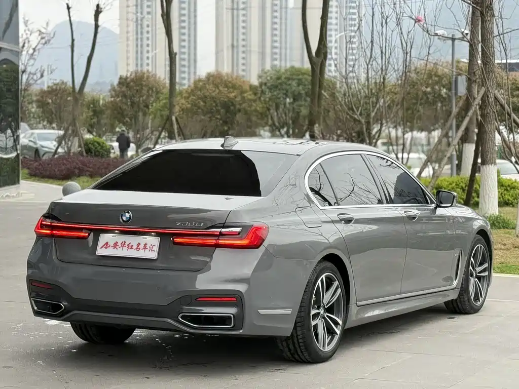 BMW 7 Series 7 2021 730Li M Sport