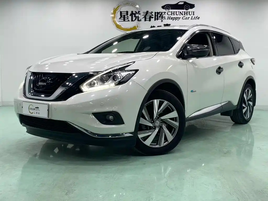 NISSAN LOULAN