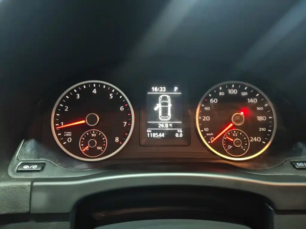 Volkswagen Tiguan — миниатюра 12