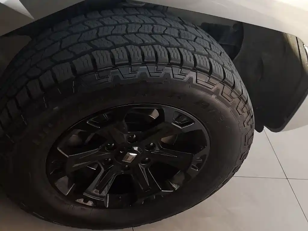 TANK TANK 400 NEW ENERGY