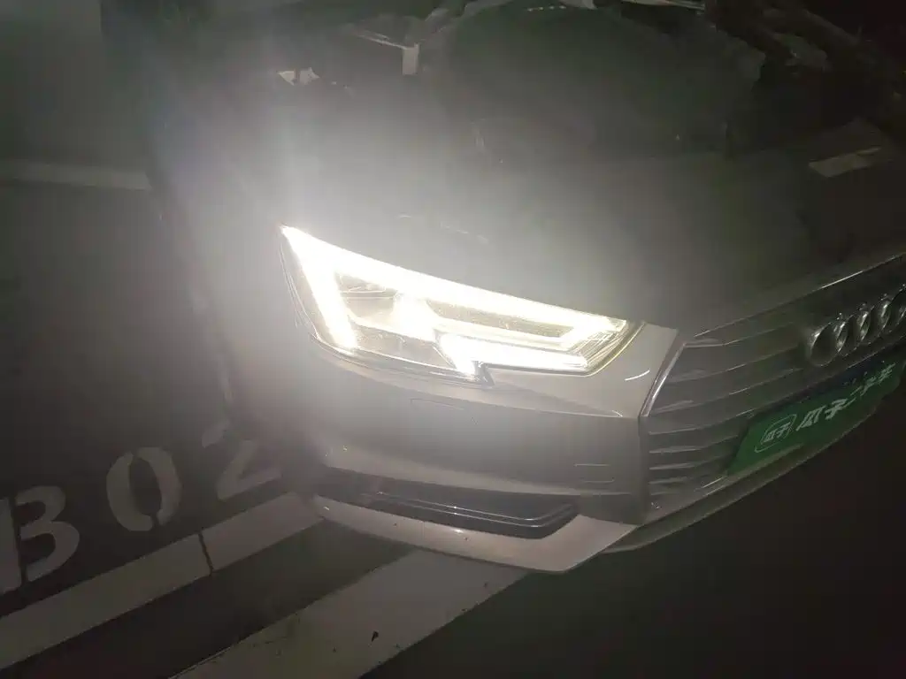 Audi A4L — миниатюра 7