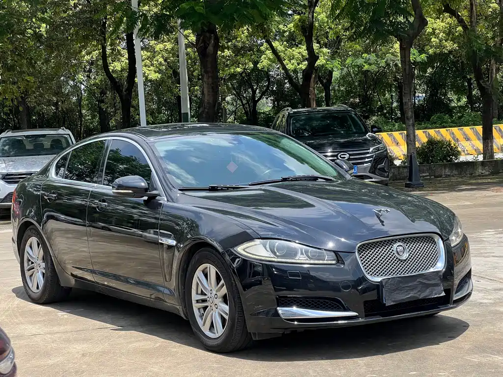 Jaguar XF 2014 XF 2.0T