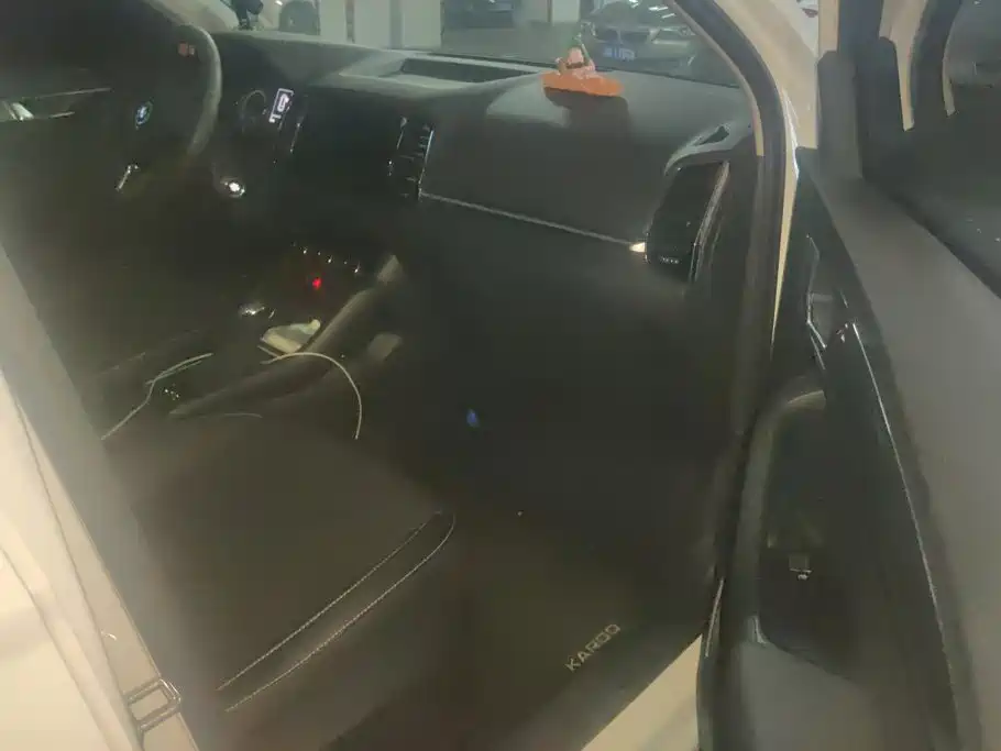 Skoda Karoq — миниатюра 8