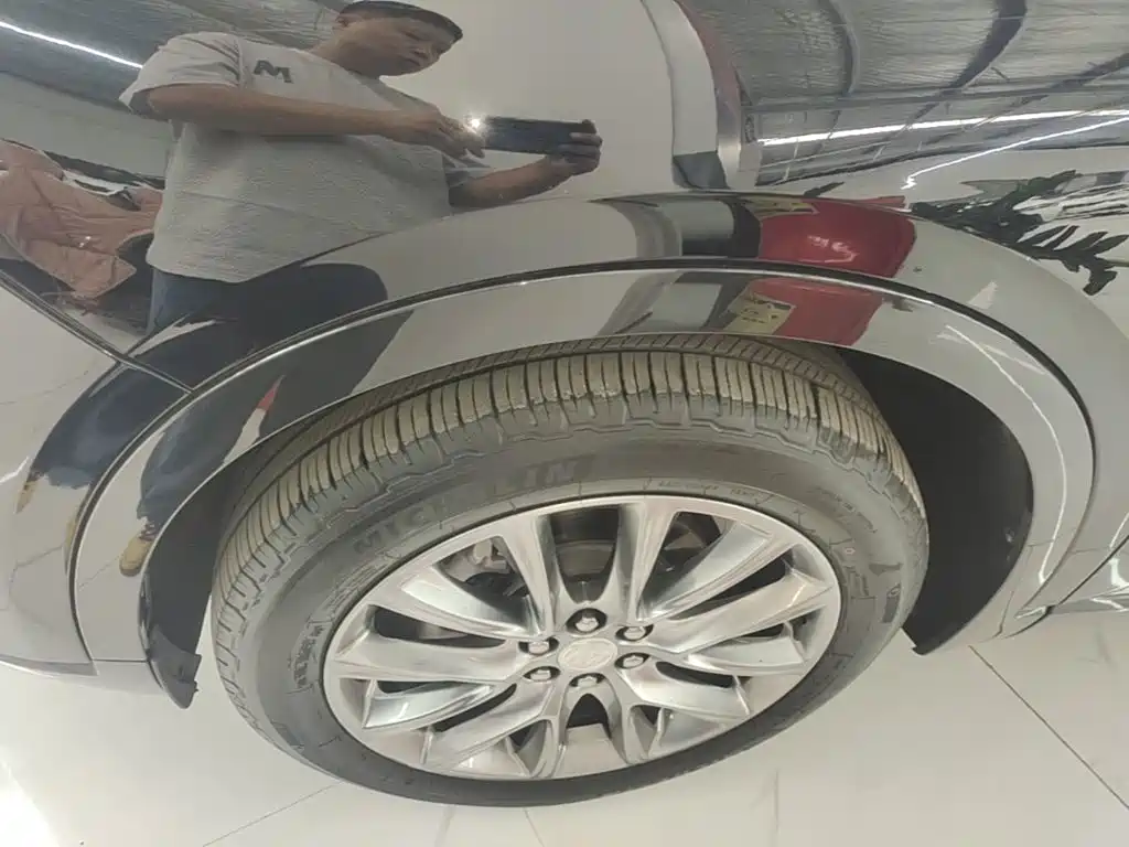 Buick Enclave — миниатюра 23