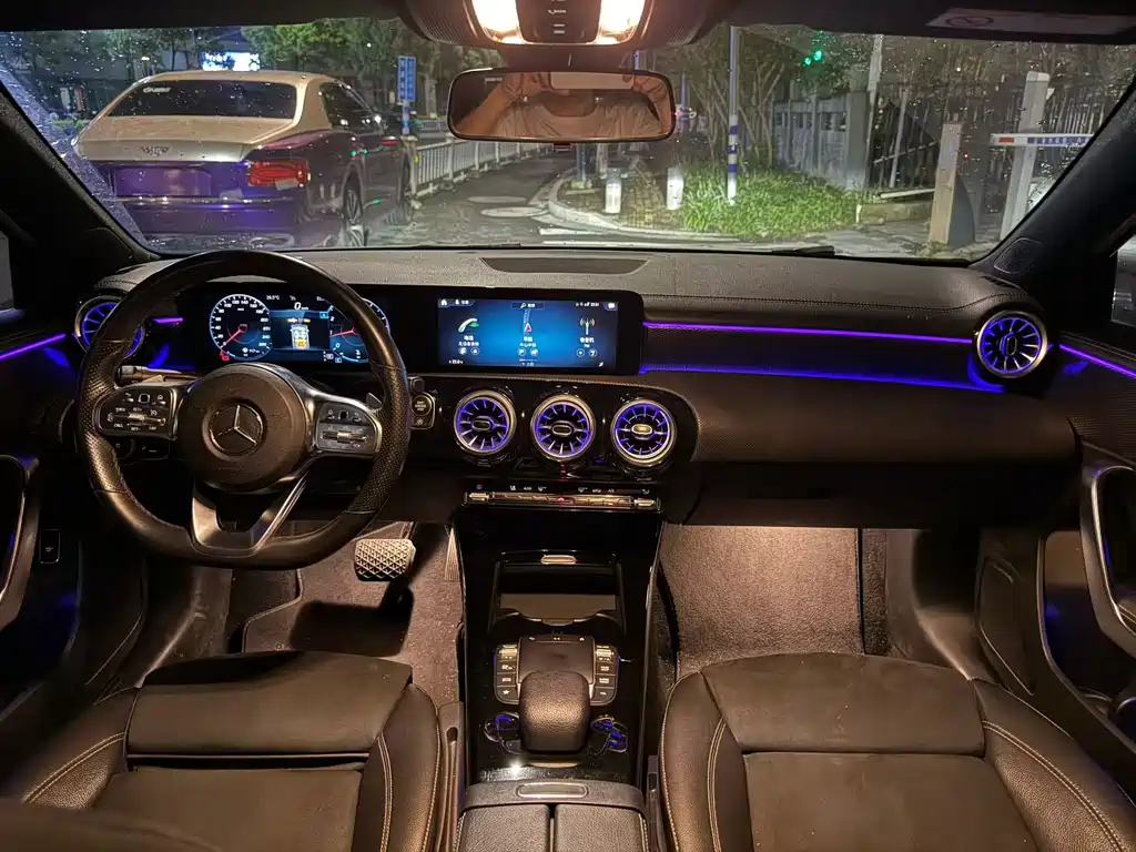Mercedes-Benz A-Class — миниатюра 6