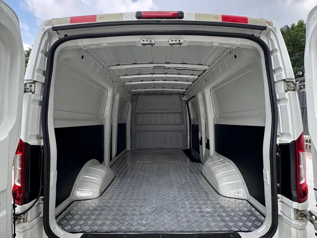 Dongfeng EM27 — миниатюра 11