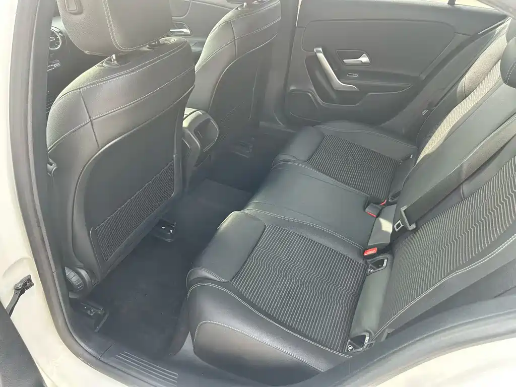 Mercedes-Benz A-Class (Import) — миниатюра 5
