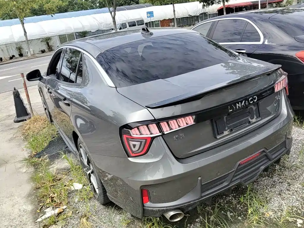 Lynk & Co 03 — миниатюра 5