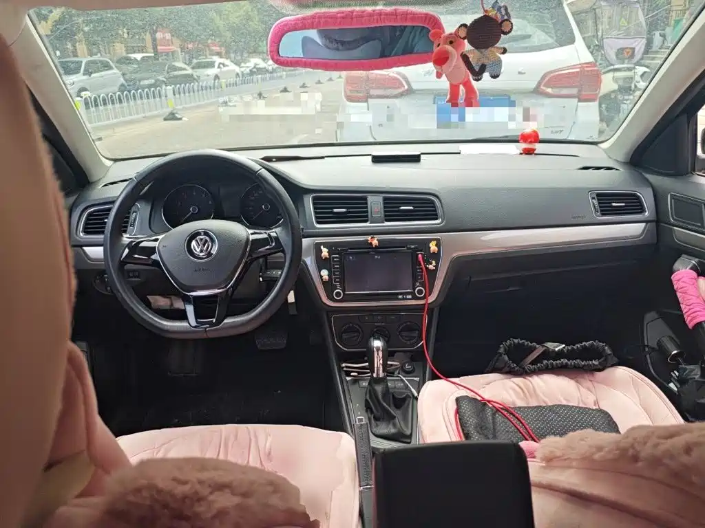 Volkswagen Lavida — миниатюра 5