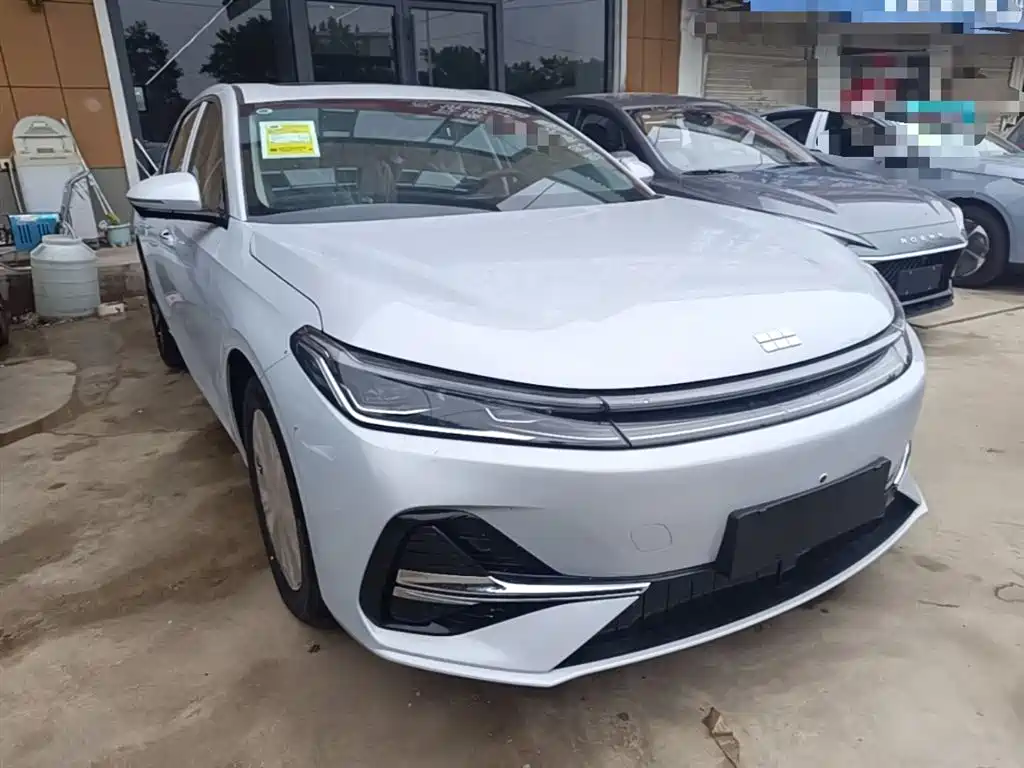 Geely Galaxy Galaxy A7 EM A7 EM 2025 EM-i 150km Premium