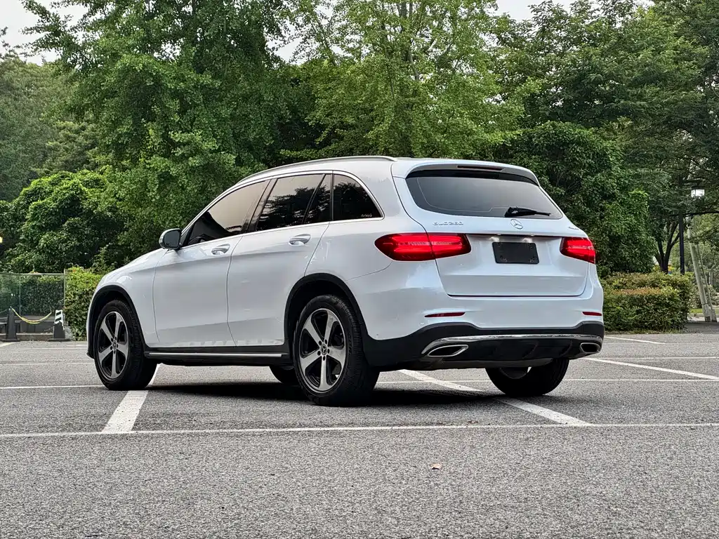 Mercedes-Benz GLC 2019 GLC 260 4MATIC Luxury