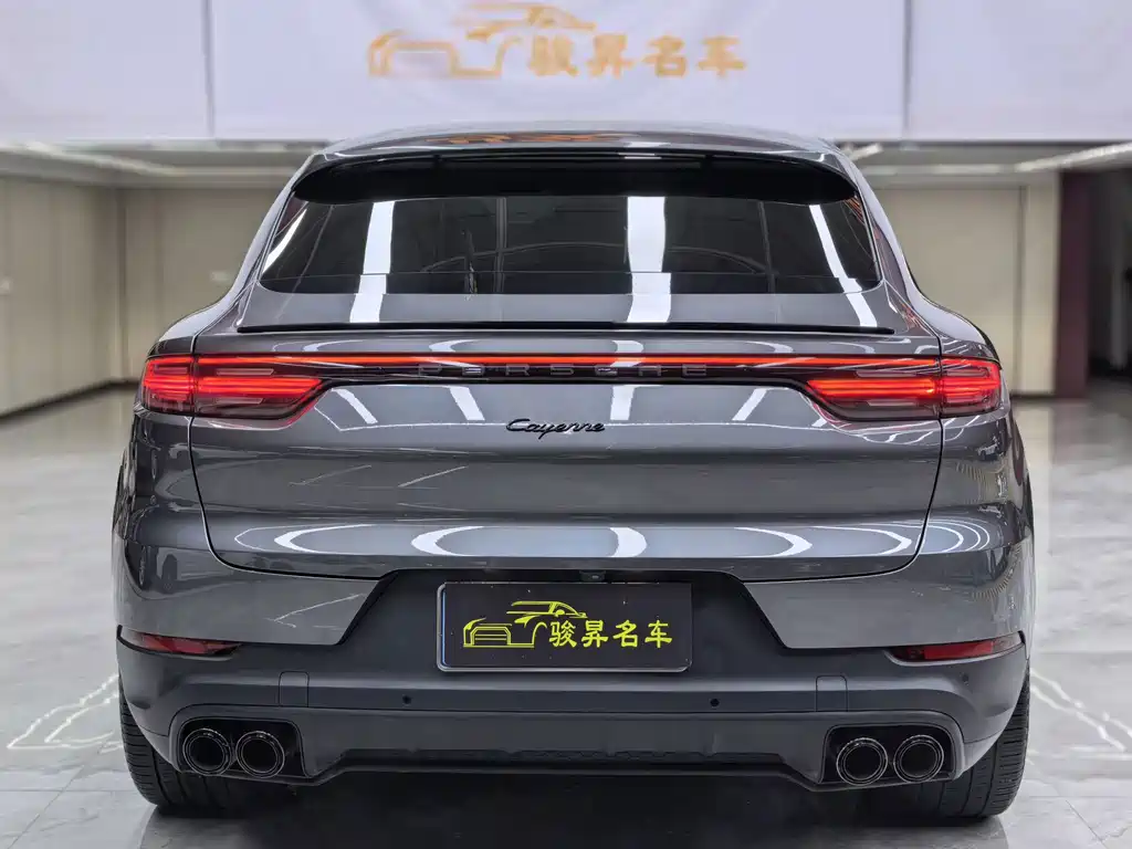 Porsche Cayenne — миниатюра 5