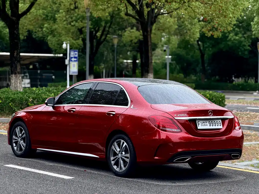 Mercedes-Benz C-Class — миниатюра 6