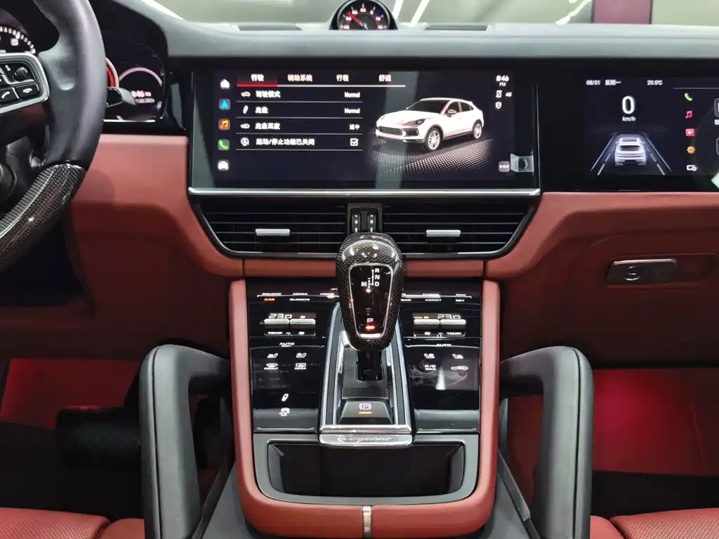 Porsche Cayenne — миниатюра 30