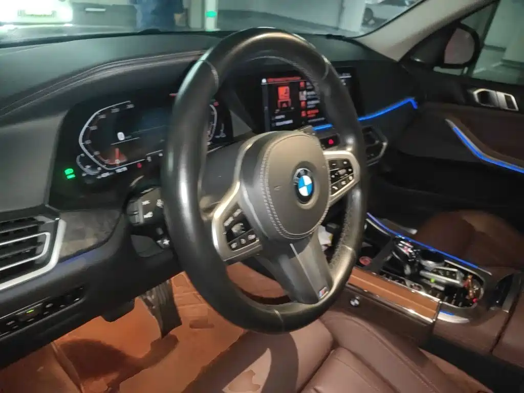 BMW X5 (Import) — миниатюра 11