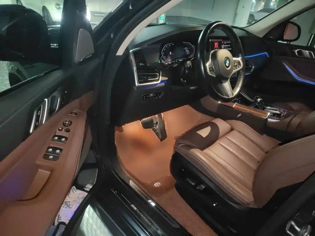 BMW X5 (Import) — миниатюра 17