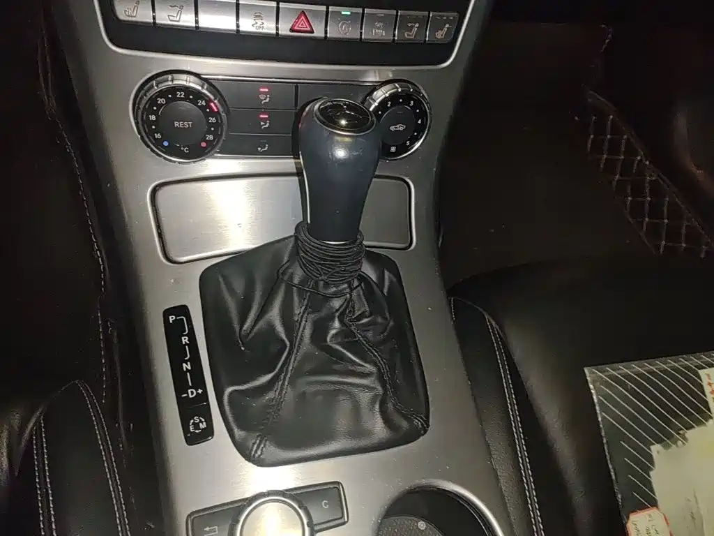 Mercedes-Benz SLK-Class — миниатюра 7