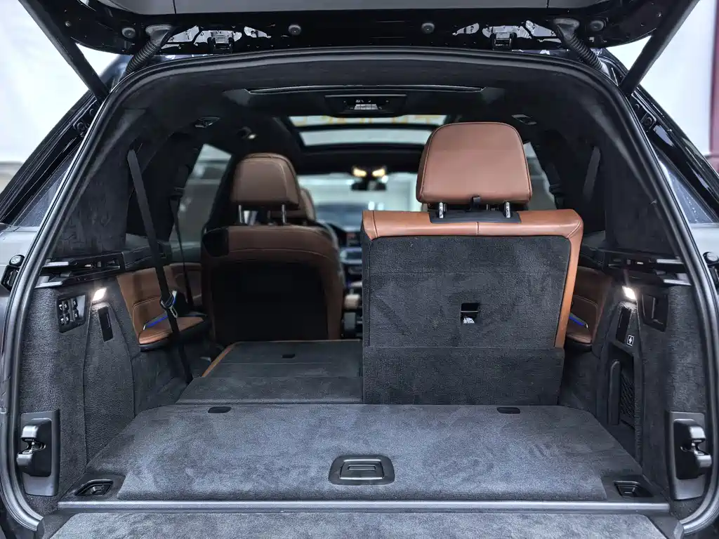 BMW X7 — миниатюра 36
