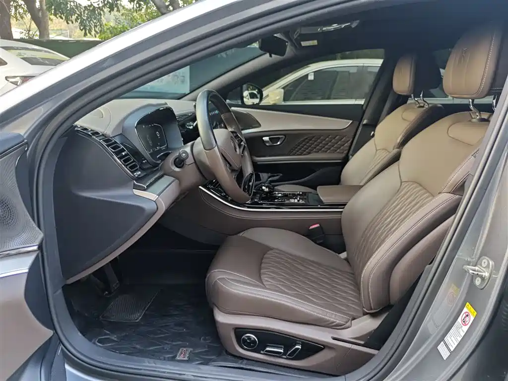 BYD Han — миниатюра 4
