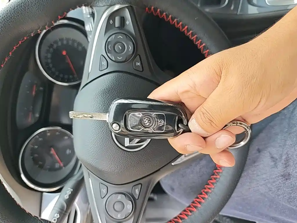 Buick Verano — миниатюра 9
