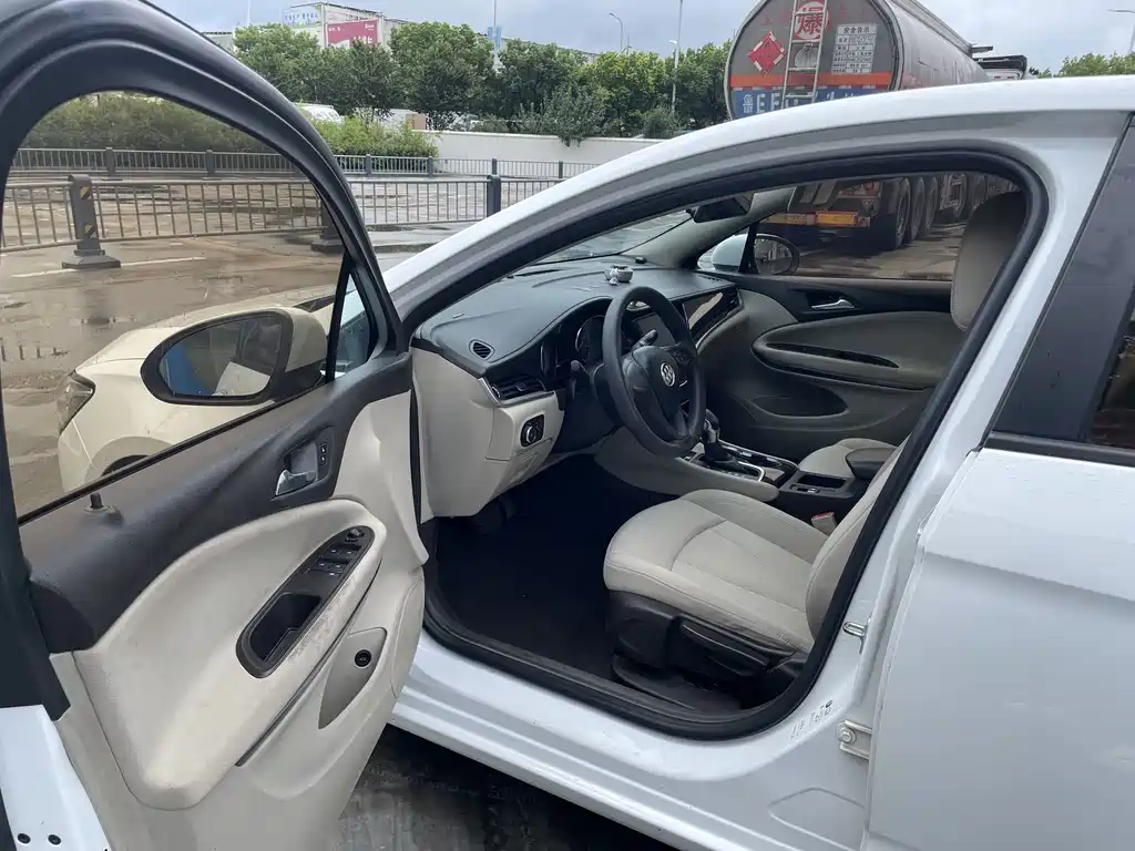 Buick Verano — миниатюра 5