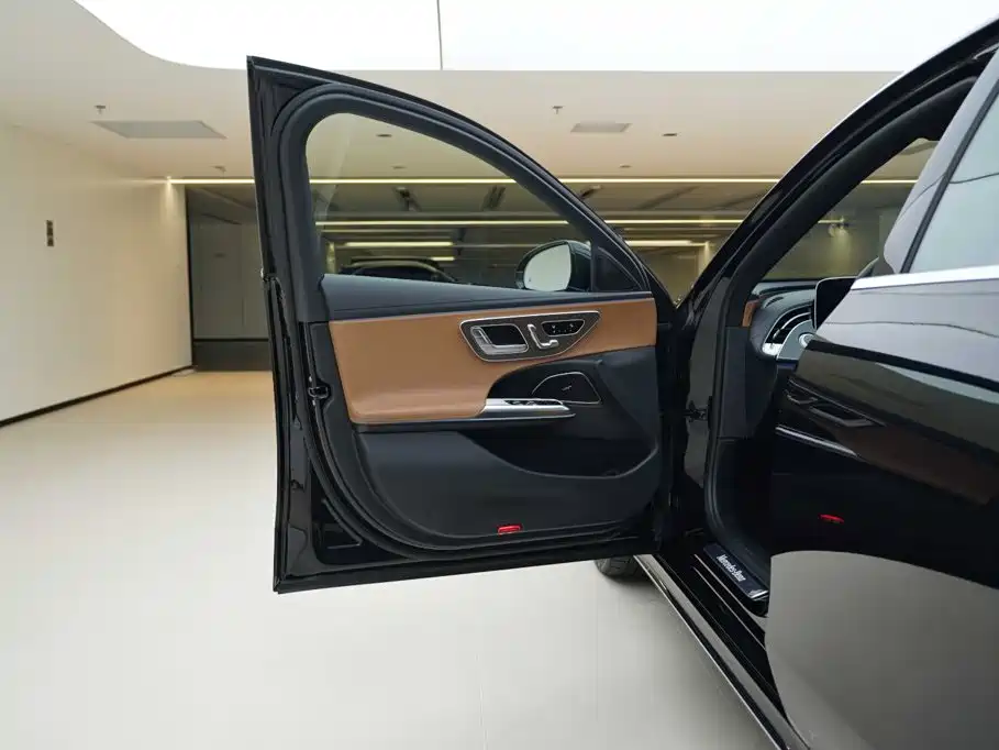 Mercedes-Benz E-Class New Energy — миниатюра 14