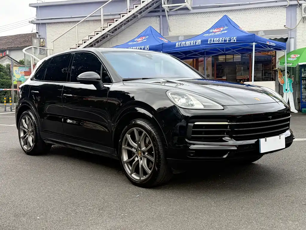 Porsche Cayenne 2023