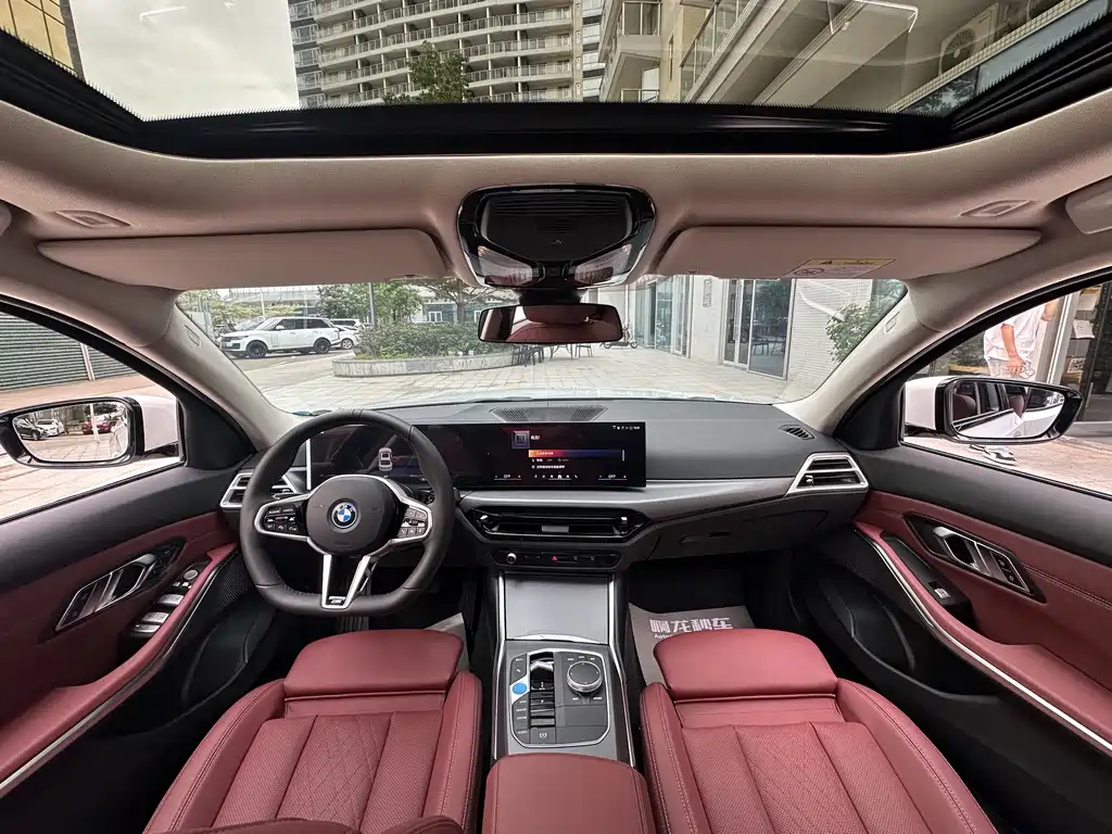 BMW i3 2025 eDrive 35 L