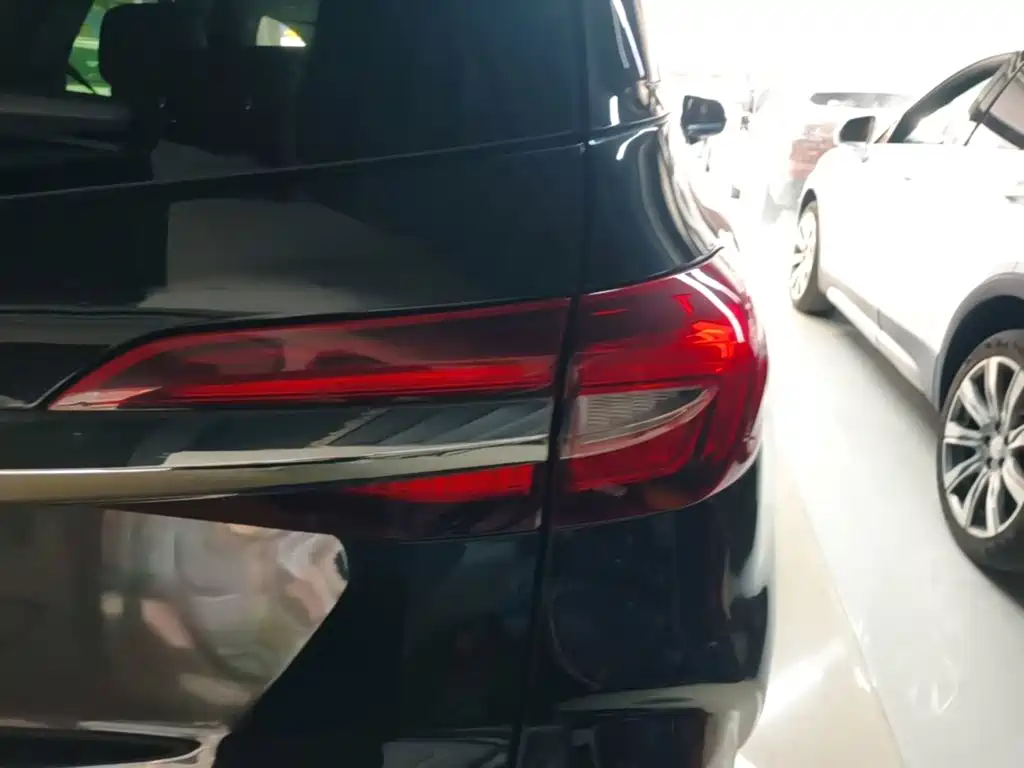 Buick Enclave — миниатюра 24