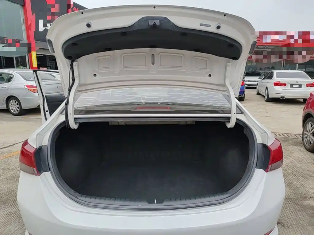 Hyundai Verna — миниатюра 19