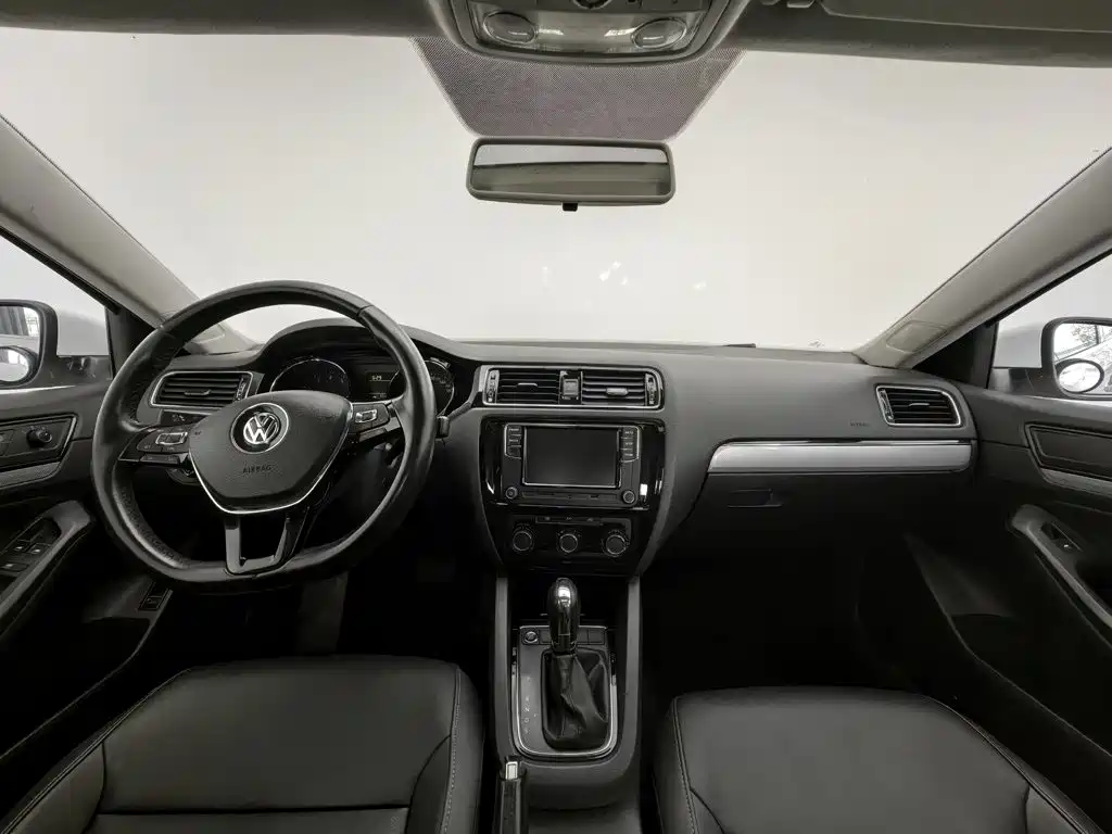 Volkswagen Sagitar — миниатюра 5