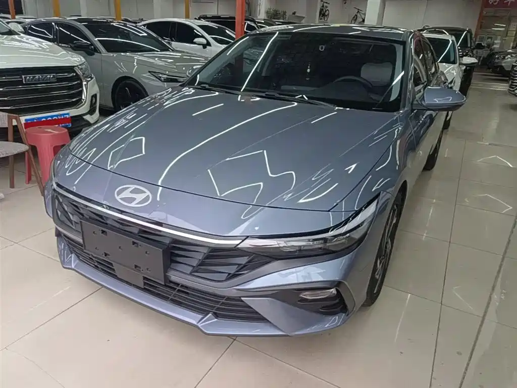 Hyundai Elantra 2024