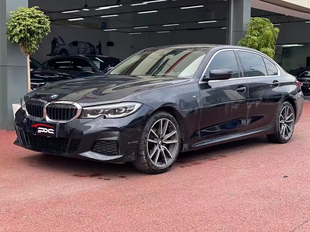BMW 3 Series 2021