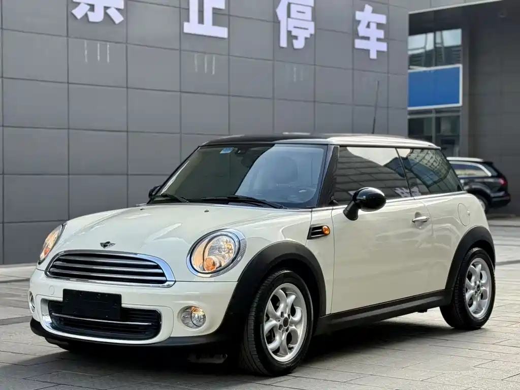 MINI 2011 1.6L COOPER Fun