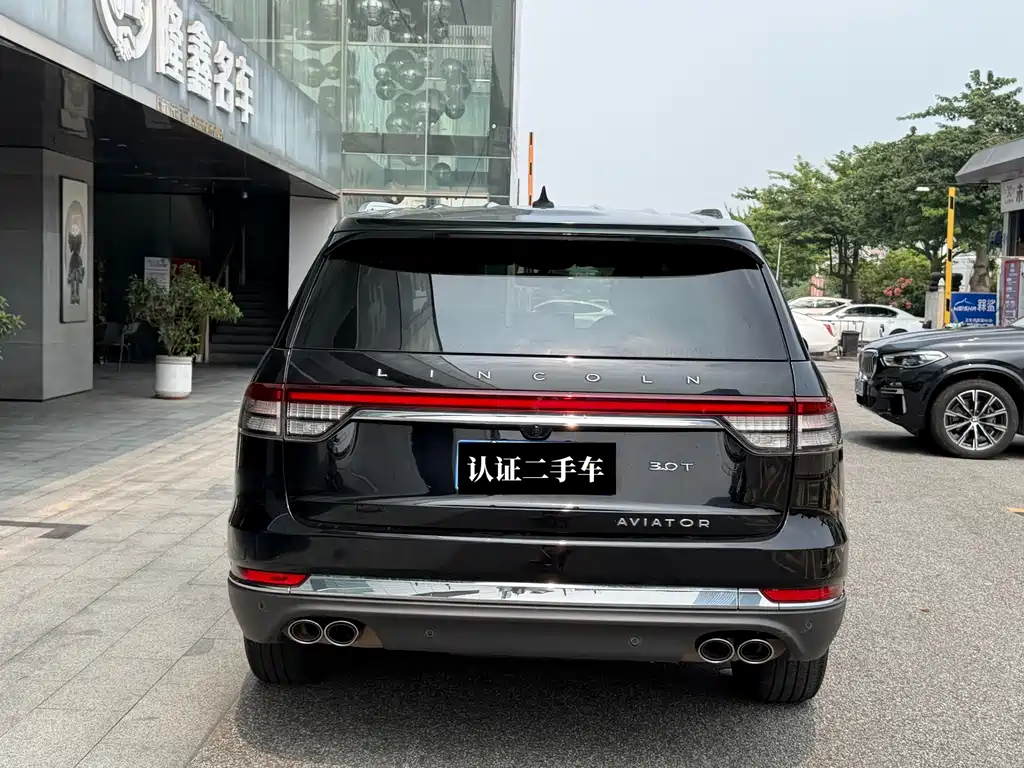 Lincoln Aviator — миниатюра 11