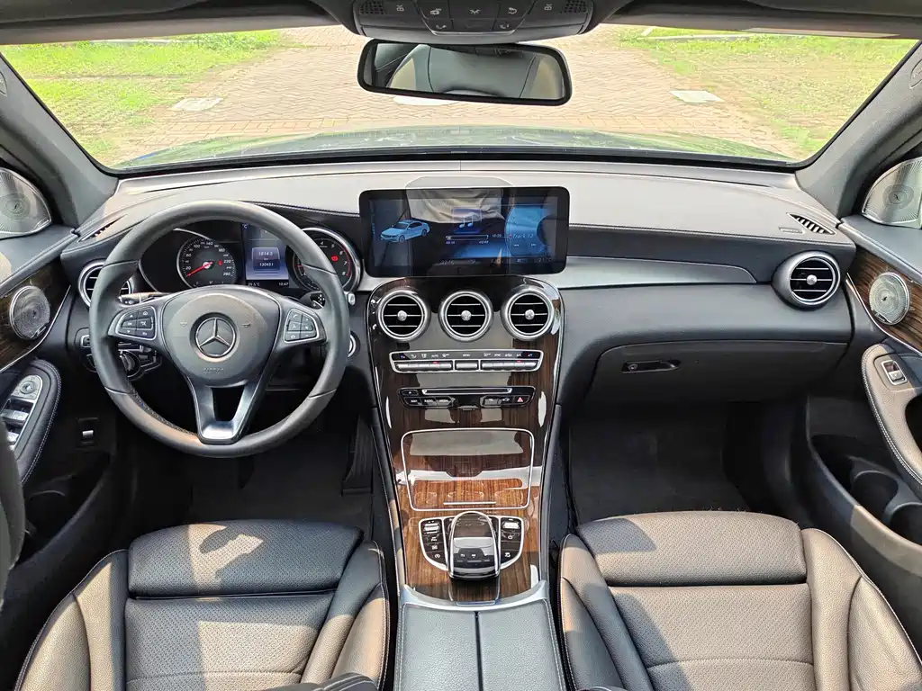 Mercedes-Benz GLC — миниатюра 9