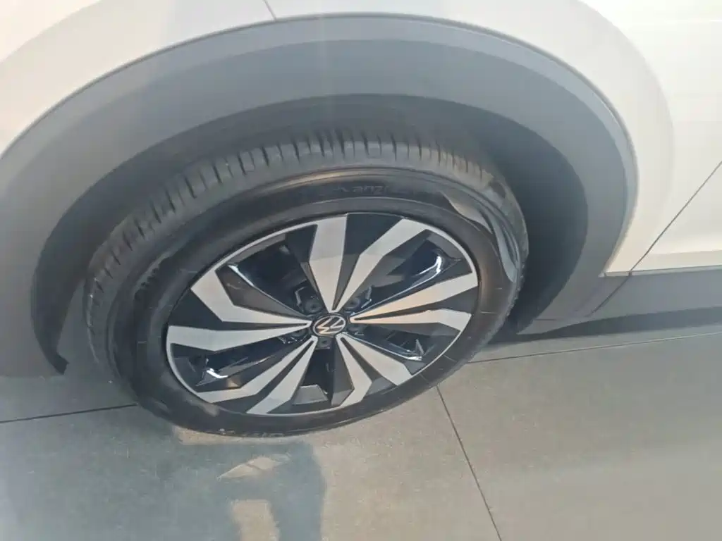 Volkswagen Tharu — миниатюра 23