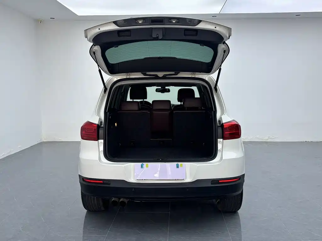 Volkswagen Tiguan — миниатюра 16