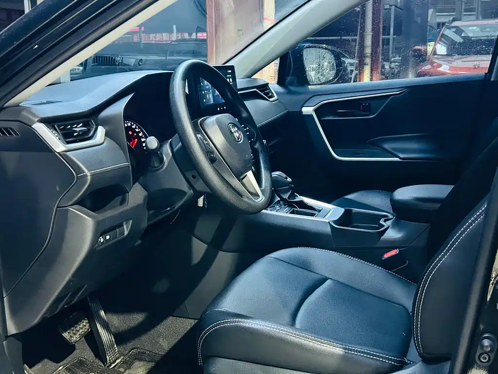 TOYOTA RAV4 RONGFANG