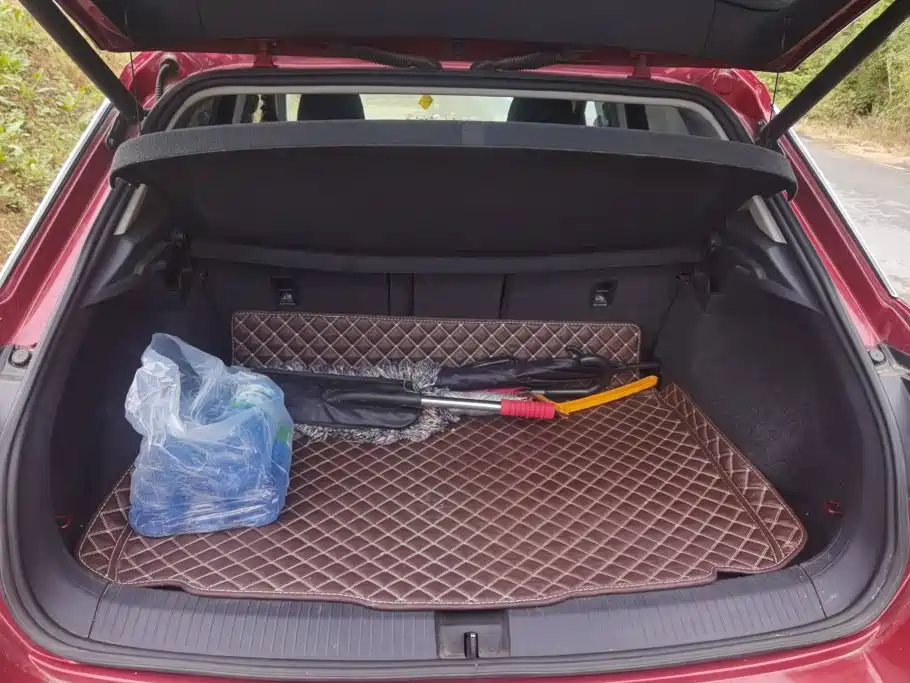 Volkswagen T-Roc — миниатюра 4