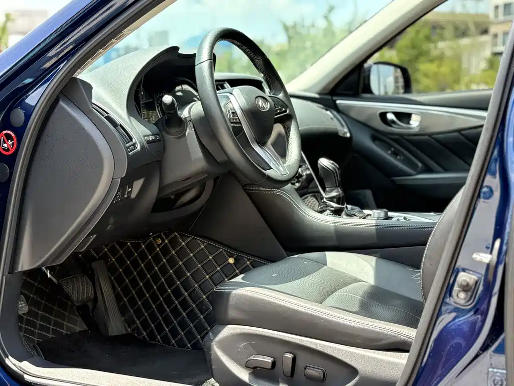 Infiniti Q50L 2022 2.0T