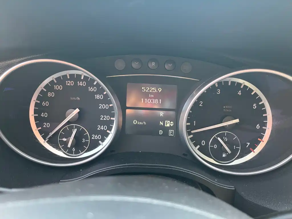 Mercedes-Benz R-Class — миниатюра 11