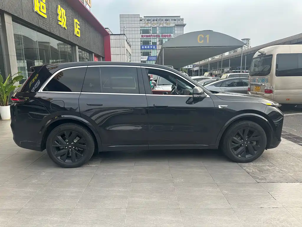 Li Auto Li L8 — миниатюра 6