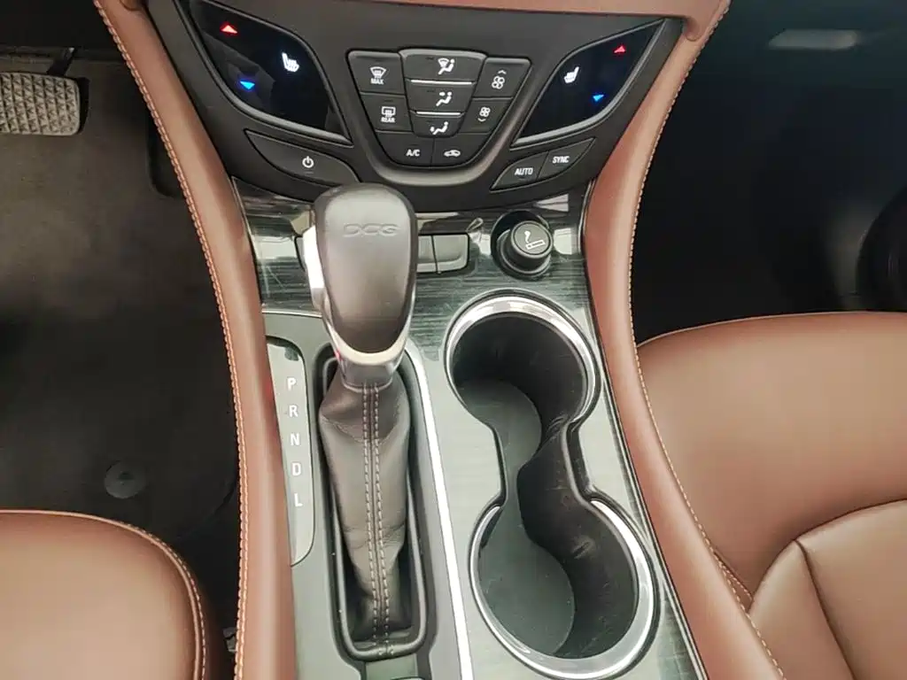 Buick Envision Plus — миниатюра 14