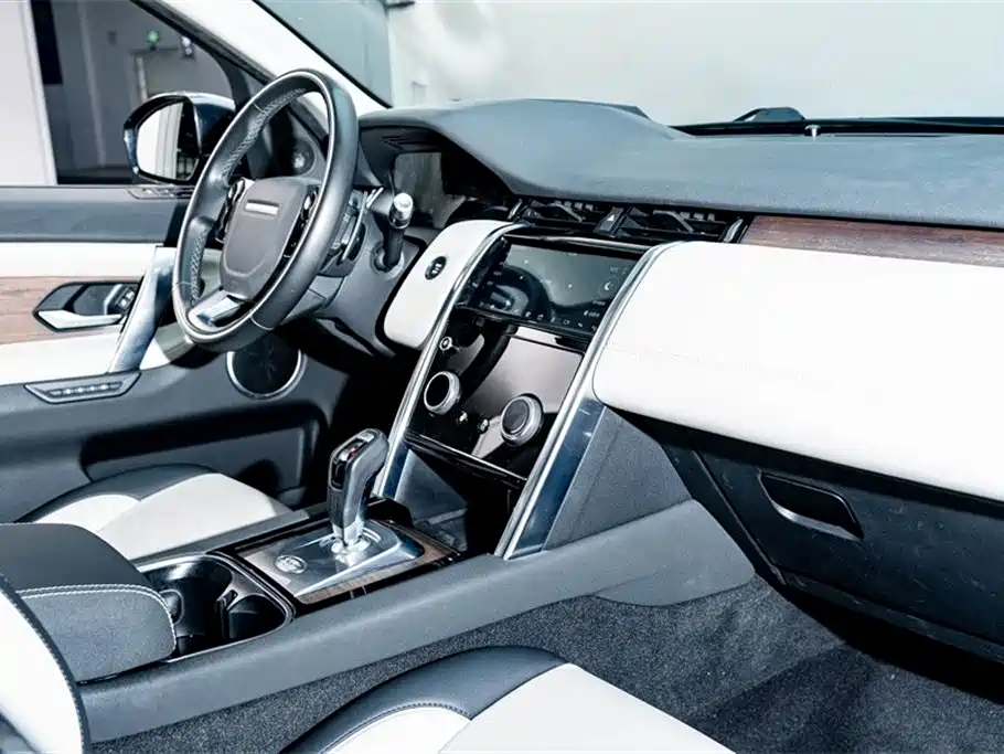 LAND ROVER DISCOVER SPORTS