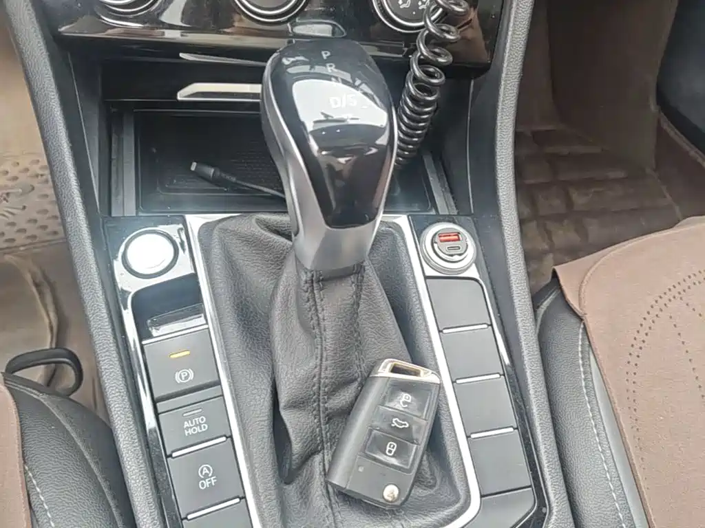 Volkswagen Sagitar — миниатюра 14