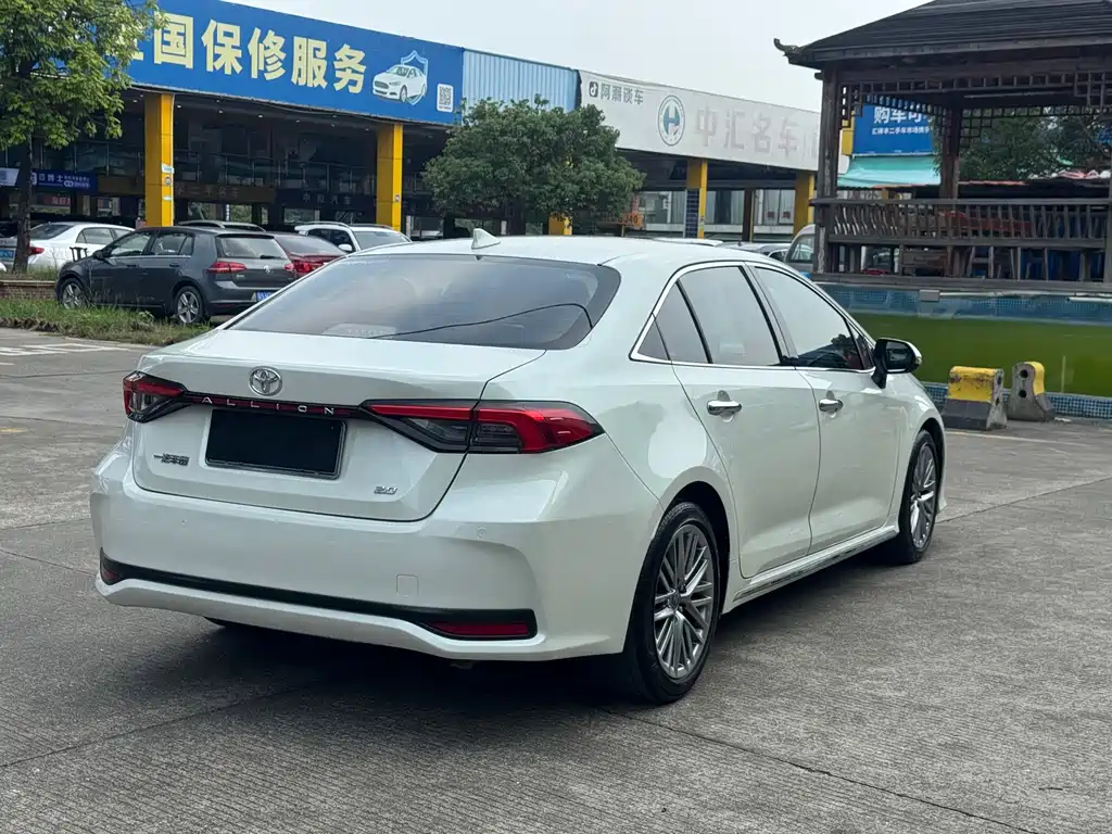Toyota Allion — миниатюра 8