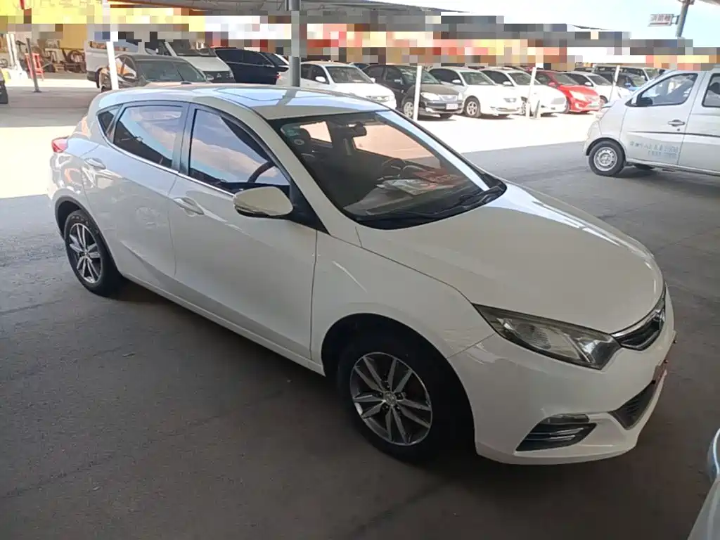 Changan Eado XT — миниатюра 4